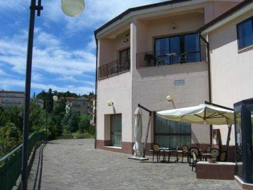 Hotel Ambasciatori Calitri Ngoại thất bức ảnh